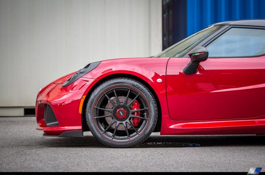 Детали экстерьера Alfa Romeo 4C by Zender (960) 2016 года  (фото 8 из 36)